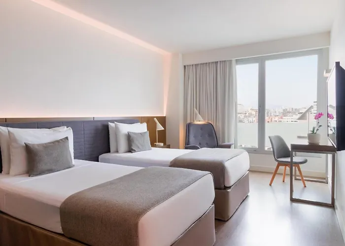Dazzler By Wyndham Lima San Isidro Hotel
