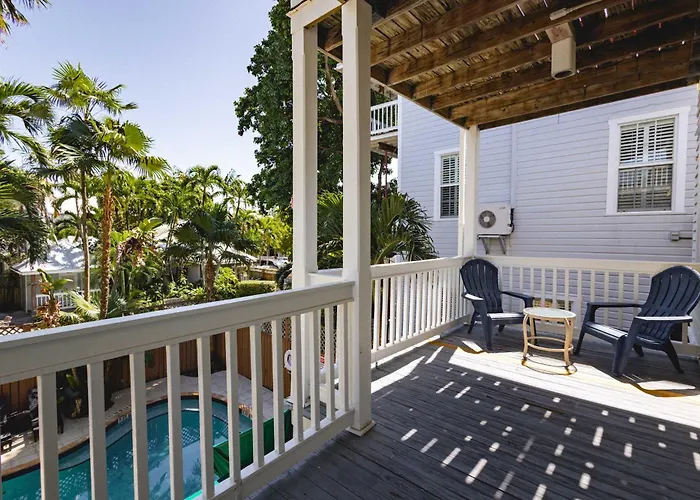 The Curry House - Entire Complex Villa Key West