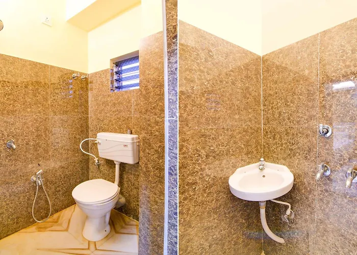 Super Hotel O The Crown Kolkata
