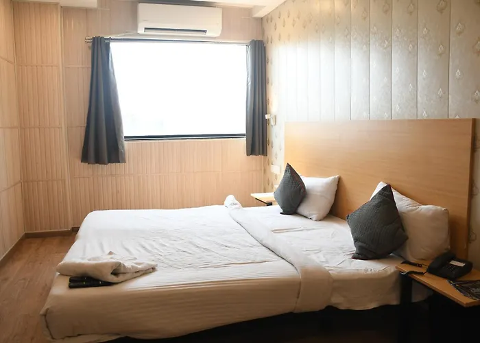 Swagstay Hotel Ownhouse 181 Nagpur