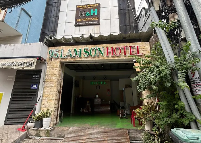95 Lam Son Hotel - Near Tan Son Nhat Airport Ho Chi Minh City