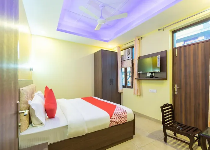 Hotel O Red Stone New Delhi