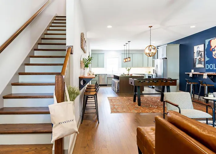 Waverly By Avantstay Nashville-Inspired Townhome W Luxury Kitchen Pool Table