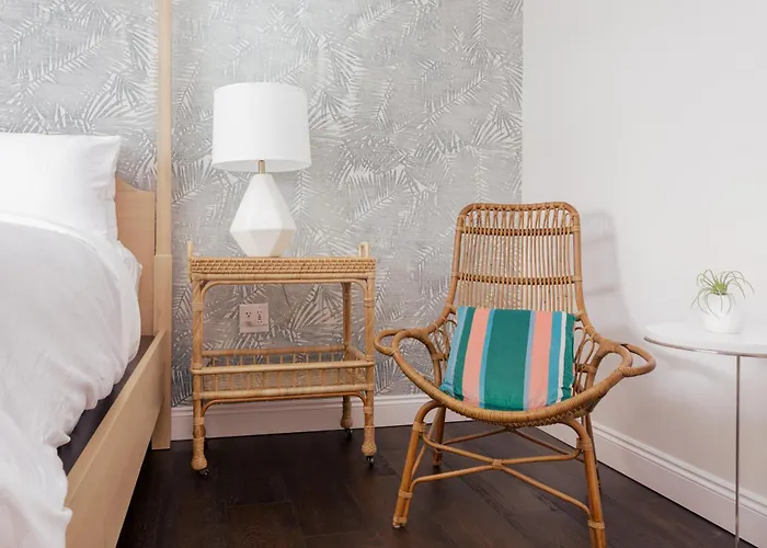 Lily Hall-A Boutique Hotel Pensacola