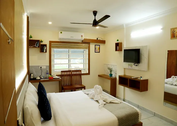 Cloud9 Airport Hotel Nedumbassery