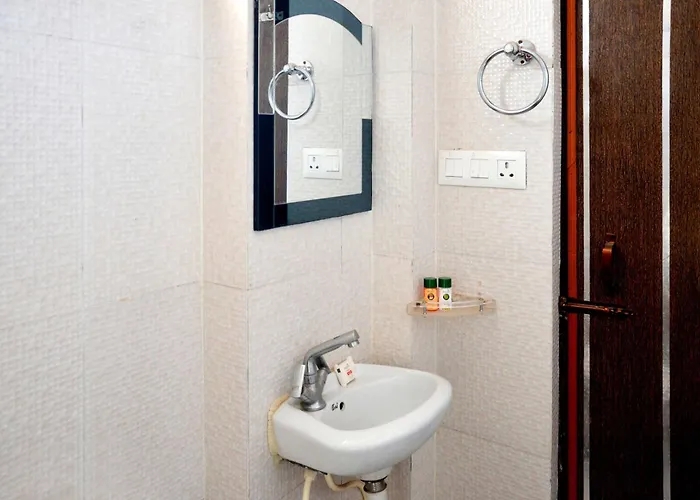 Hotel Parag Inn Lucknow