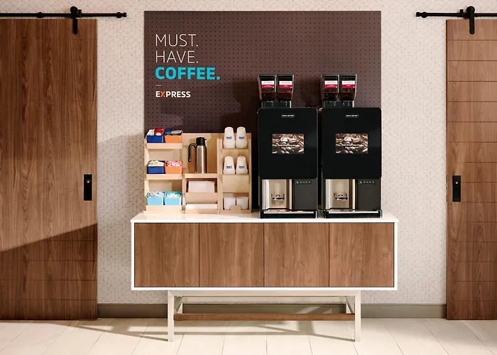 Holiday Inn Express Hotel & Suites Wichita Airport By Ihg