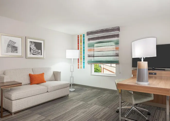 Hampton Inn & Suites Atlanta Buckhead Place