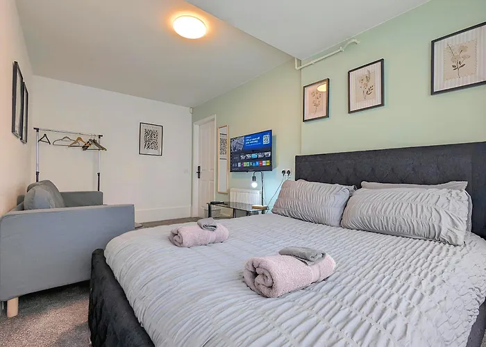 Guest Rooms Near City Centre & Dock Free Parking Liverpool