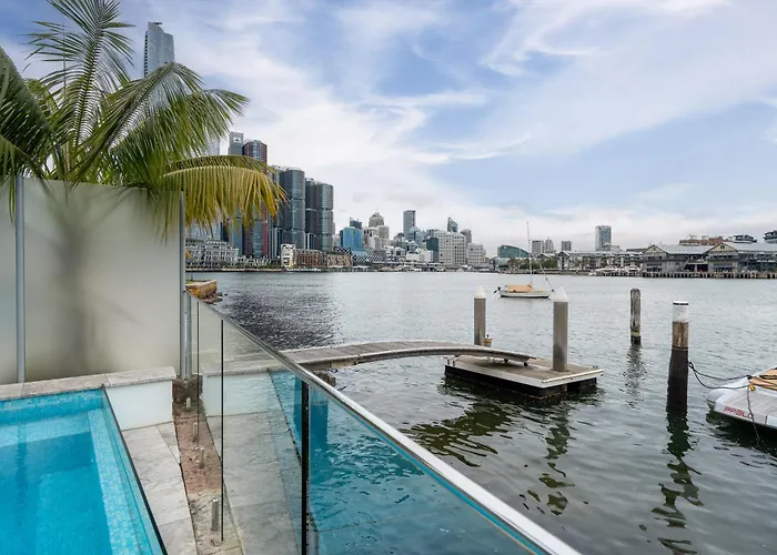 Your Balmain East Hideaway Heated Pool, Ferry & Harbour Views Sydney