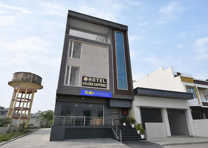 Fabhotel Golden Sapphire Jaipur