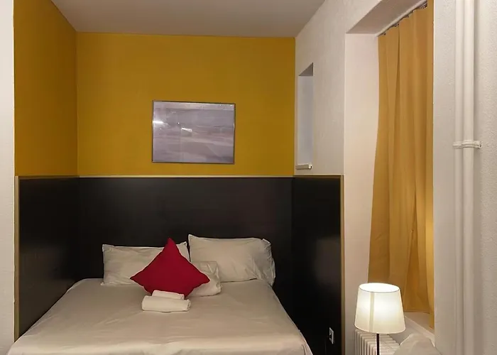 Inside Five Aparthotel Zurich