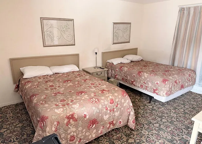 Sunshine Inn & Suite Sarasota