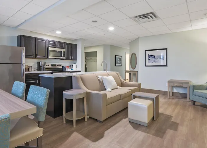 Cherry Tree Inn & Suites Traverse City