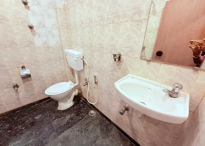 Hotel Highway Inn Andheri East Mumbai
