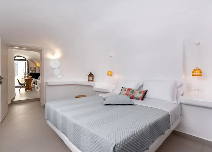 Irene City Villas Fira 