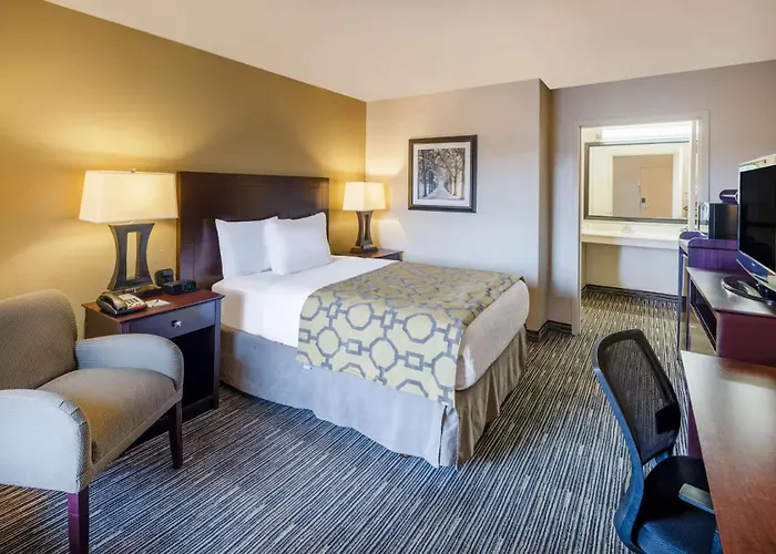 Baymont By Wyndham Columbus Ga Hotel