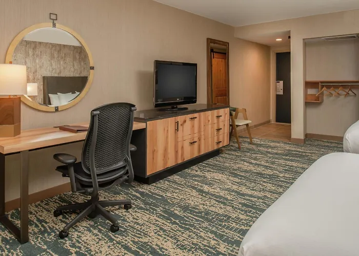Edgewater Missoula, Tapestry Collection By Hilton Hotel