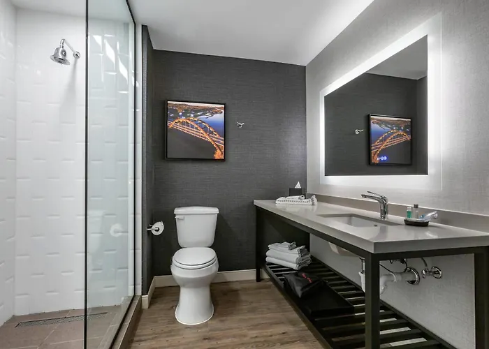 Cambria Hotel Austin Airport