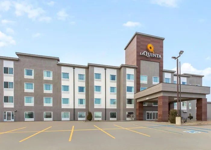 La Quinta Inn & Suites By Wyndham Minot