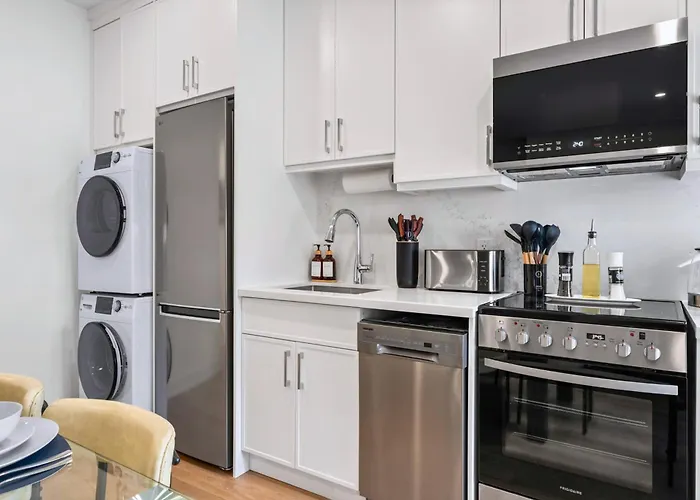 The Mccaul By Casa Hotels Group Kensington Suite Toronto