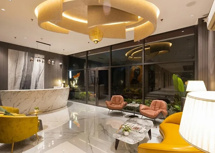 Iva Premium By Uv Hotels - Free Airport Pickup Or Drop New Delhi