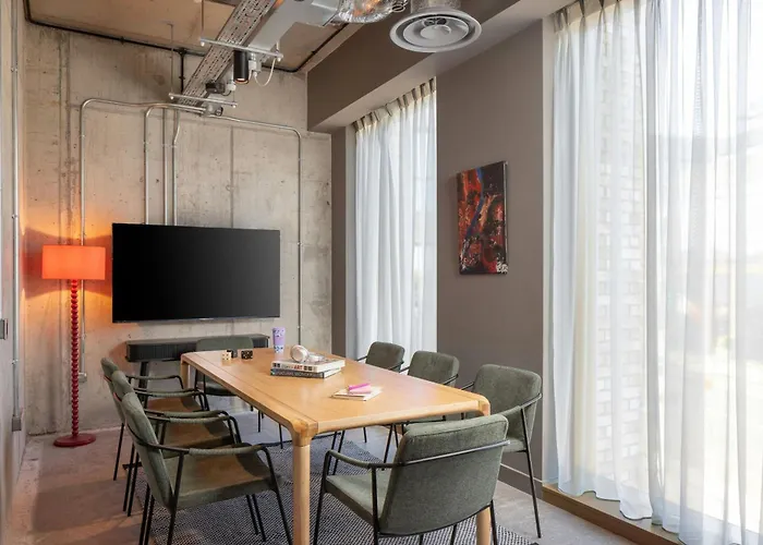 Moxy Dublin Docklands Hotel