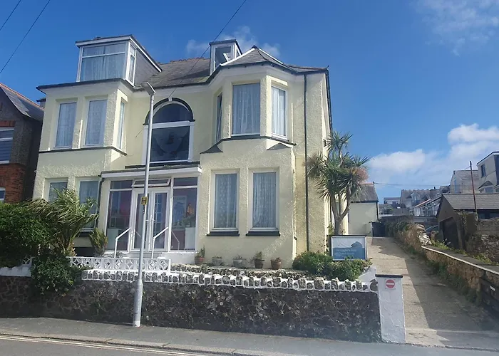 Smugglers Rest Hotel Newquay 