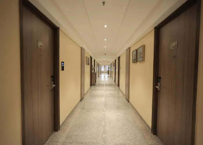 Hotel Dwarkamai, A Pure Vegetarian Hotel Nagpur