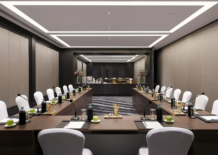 Novotel Chennai Chamiers Road