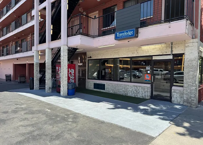 Howard Johnson By Wyndham Downtown Reno