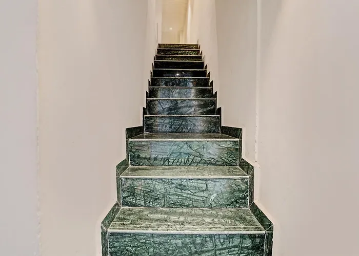 Hotel O Nk Grand Mumbai