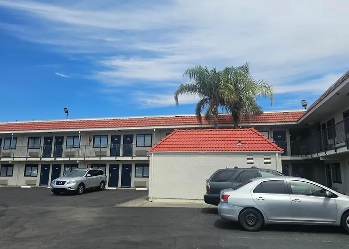 Bridgeview Hotel Fresno