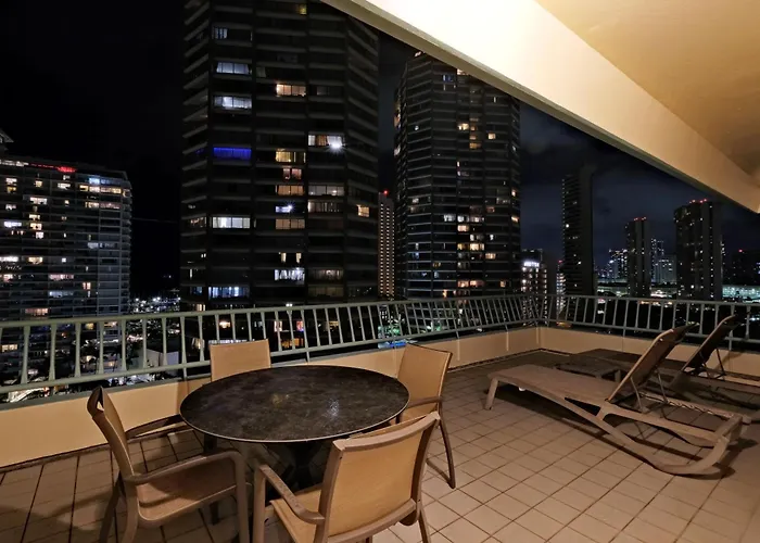 Ramada Plaza By Wyndham Waikiki Hotel Honolulu