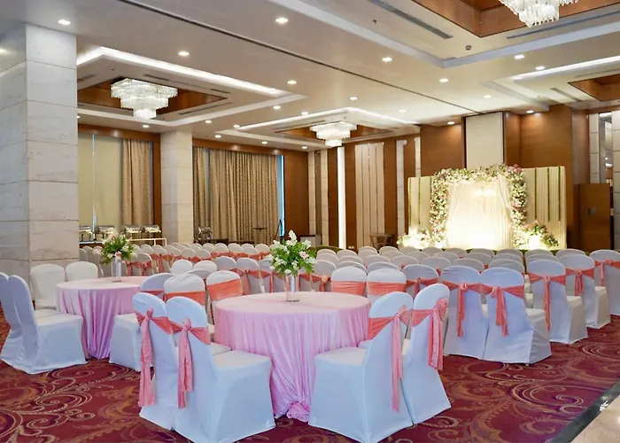 Golden Tulip Lucknow Hotel
