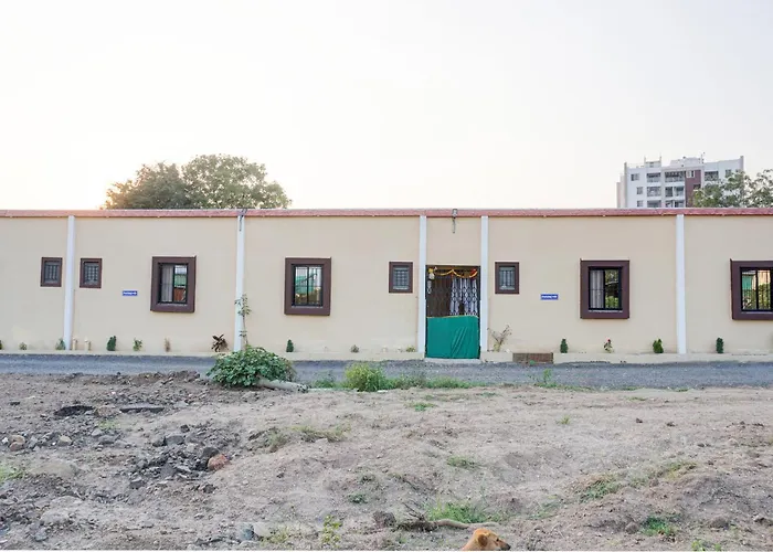 Hotel O Mango Tree Lodging Pune