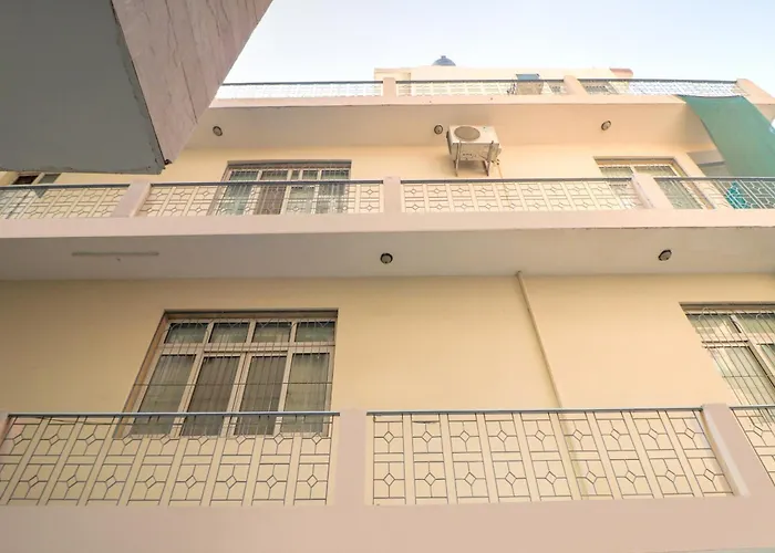 Hotel O Classy Inn New Delhi