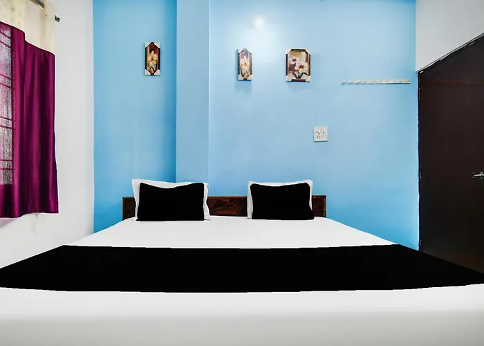 Hotel O Queen Palace Indore