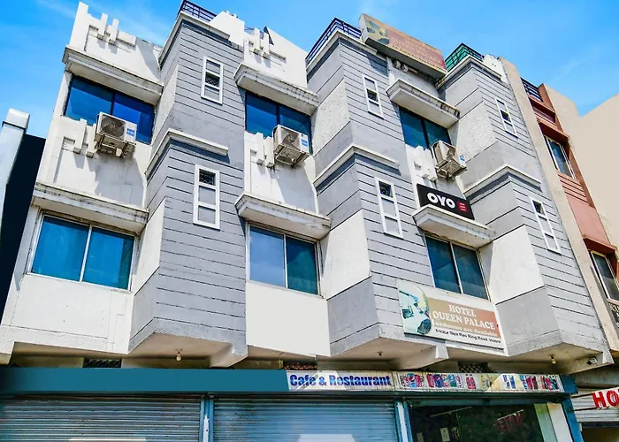 Hotel O Queen Palace Indore