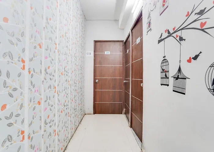 Hotel O Day Night Rooms Surat