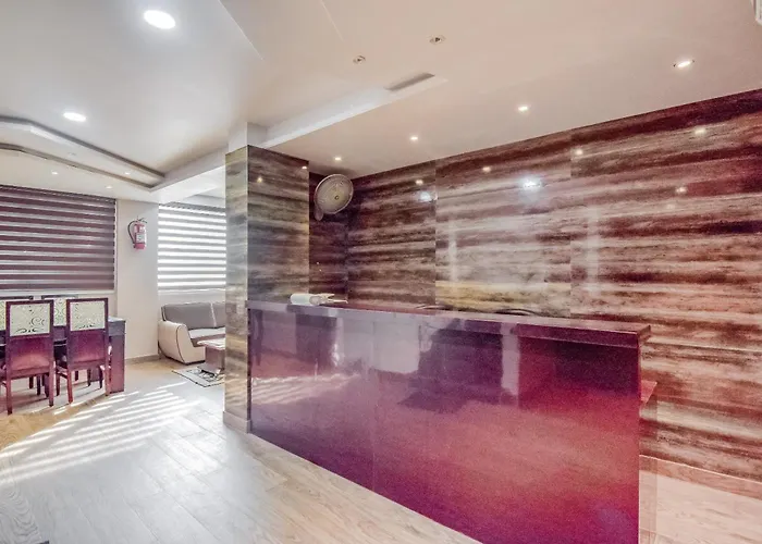 Super Hotel O The Moody Moon Hotel Jaipur