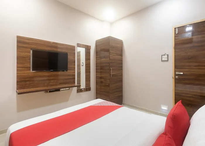 Hotel Blue Executive Near Chhatrapati Shivaji International Airport Mumbai