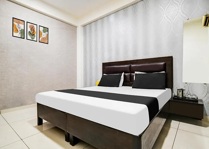 Hotel O Shree Golden Wing Palace Indore