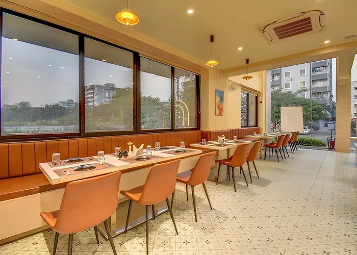 Vits Select Nashik Hotel