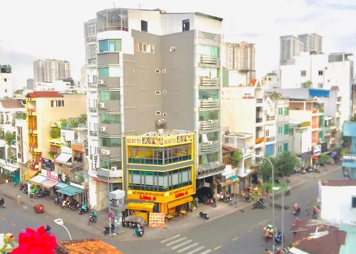 Son Tung Hotel - De Tham Street Ho Chi Minh City