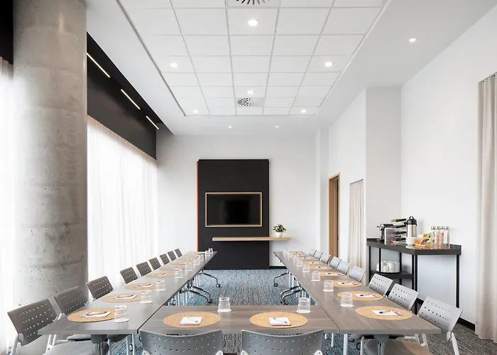 Alt Hotel Ottawa Airport