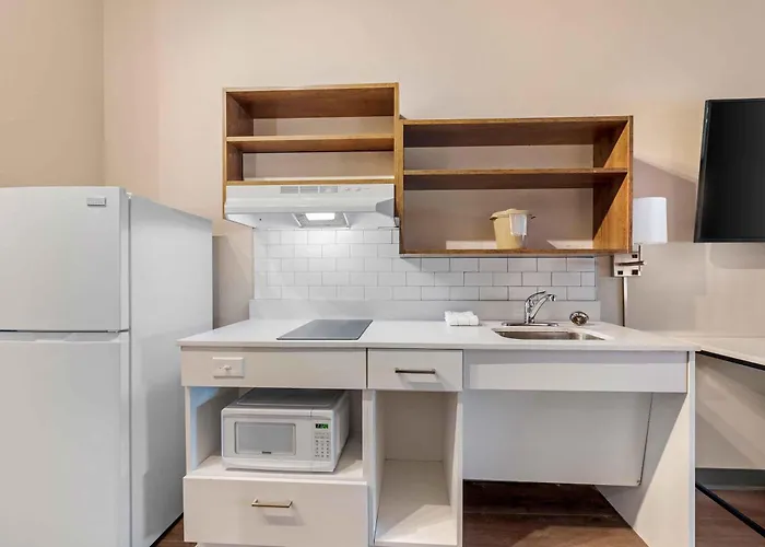Extended Stay America Premier Suites - Denver International Airport