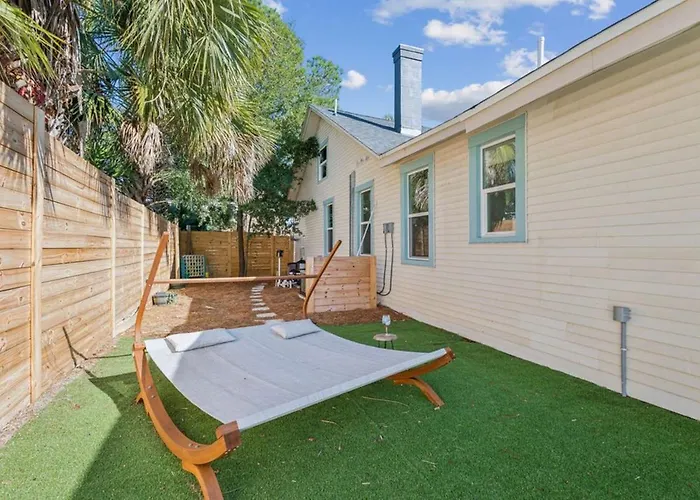 Wright Street Royale- New Downtown With Pool! Villa Pensacola