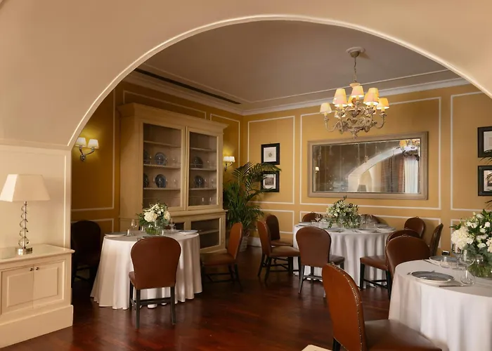 Starhotels Terminus Naples