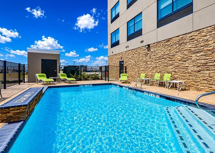 Holiday Inn Express & Suites Fort Worth North - Northlake By Ihg